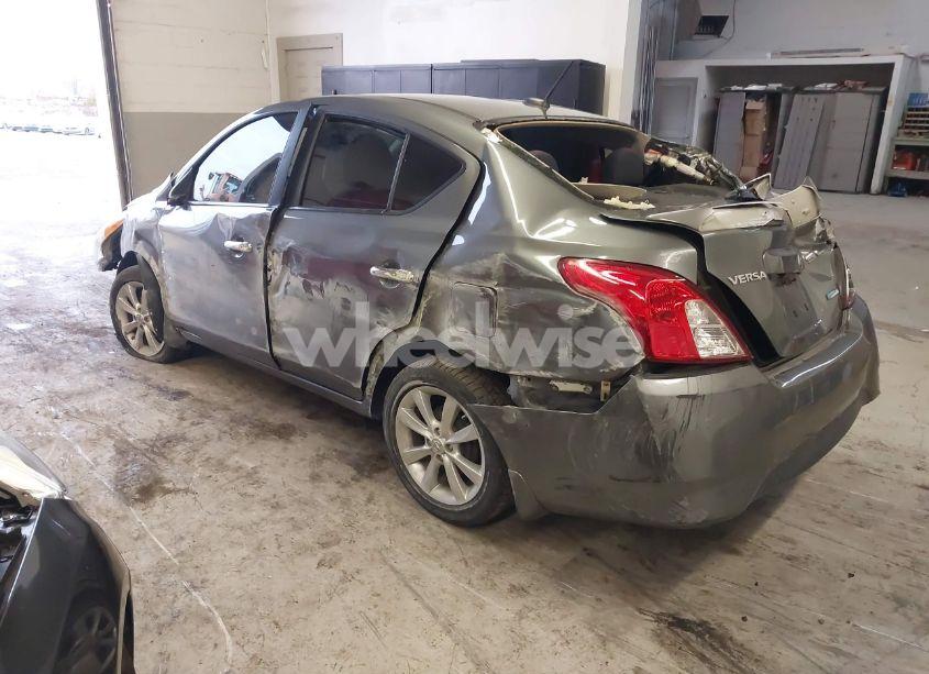 Photo 3 of 2016 Nissan Versa 1.6 SL (VIN 3N1CN7AP8GL820605)