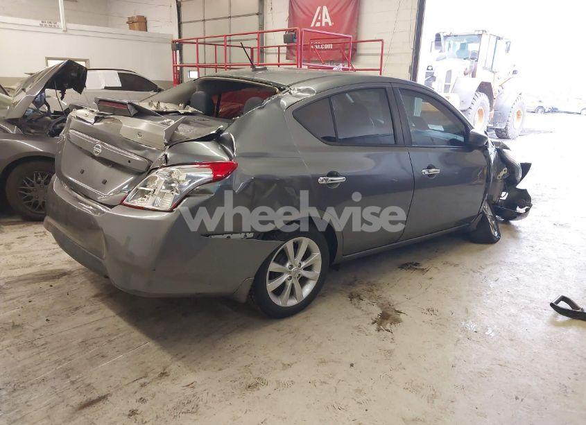 Photo 4 of 2016 Nissan Versa 1.6 SL (VIN 3N1CN7AP8GL820605)