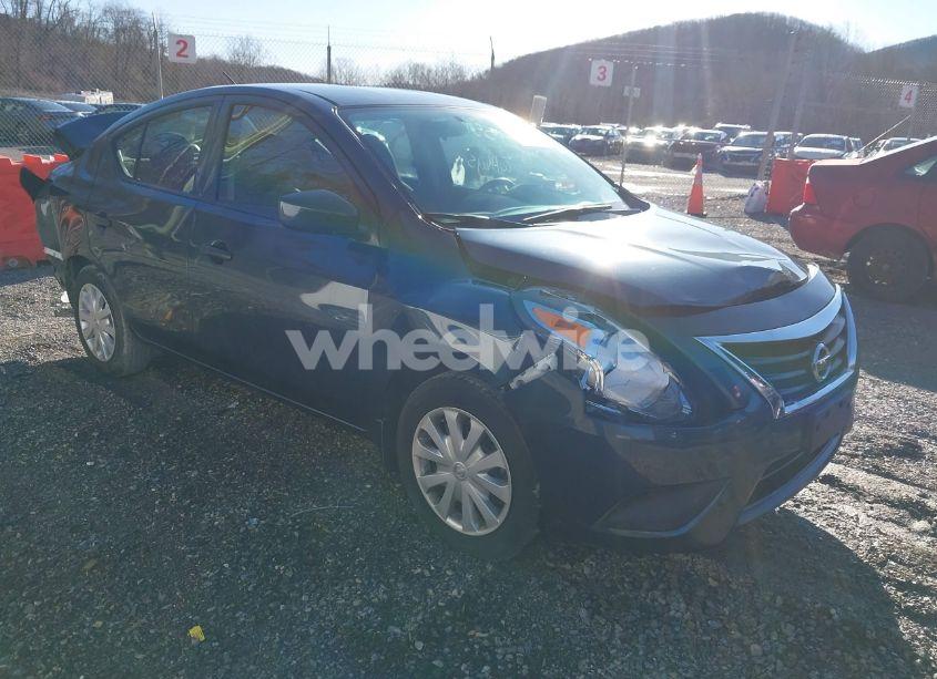 2016 Nissan Versa 1.6 S (VIN 3N1CN7AP8GL828350) main photo