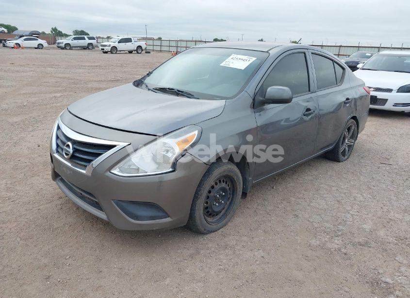 Photo 2 of 2016 Nissan Versa 1.6 S (VIN 3N1CN7AP8GL861848)