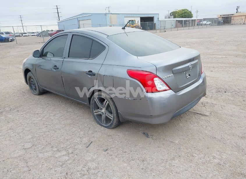 Photo 3 of 2016 Nissan Versa 1.6 S (VIN 3N1CN7AP8GL861848)