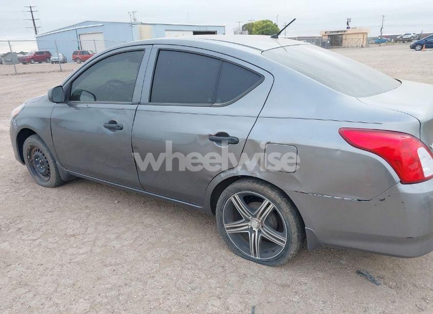 Photo 6 of 2016 Nissan Versa 1.6 S (VIN 3N1CN7AP8GL861848)