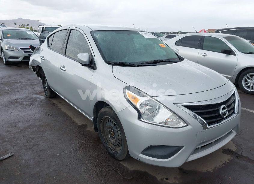 2016 Nissan Versa 1.6 SV (VIN 3N1CN7AP8GL861896) main photo