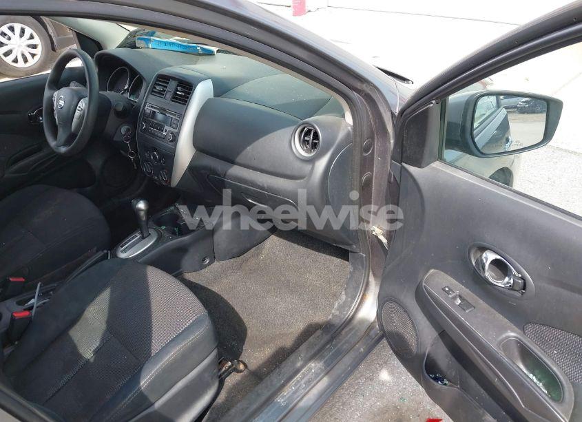 Photo 5 of 2016 Nissan Versa 1.6 S/1.6 S+/1.6 SL/1.6 SV (VIN 3N1CN7AP8GL868394)