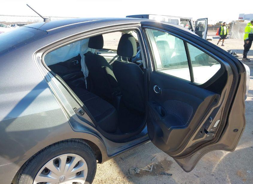 Photo 8 of 2016 Nissan Versa 1.6 SV (VIN 3N1CN7AP8GL894686)