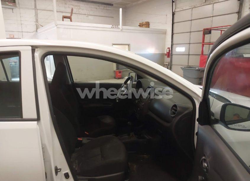 Photo 5 of 2016 Nissan Versa 1.6 S+ (VIN 3N1CN7AP8GL899483)