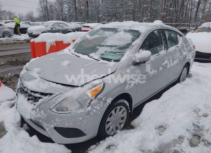 Photo 2 of 2016 Nissan Versa 1.6 SV (VIN 3N1CN7AP8GL913608)