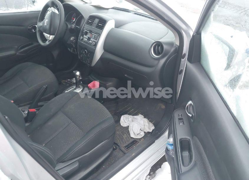 Photo 5 of 2016 Nissan Versa 1.6 SV (VIN 3N1CN7AP8GL913608)