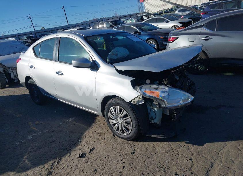2017 Nissan Versa 1.6 SV (VIN 3N1CN7AP8HK424293) main photo
