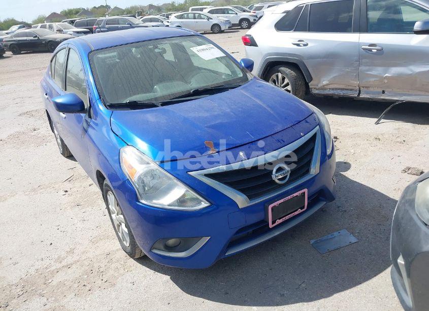 2017 Nissan Versa 1.6 SV (VIN 3N1CN7AP8HL808648) main photo