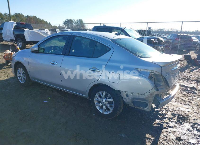 Photo 3 of 2017 Nissan Versa 1.6 SV (VIN 3N1CN7AP8HL825630)