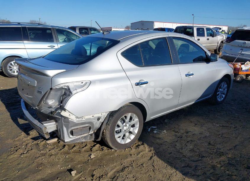 Photo 4 of 2017 Nissan Versa 1.6 SV (VIN 3N1CN7AP8HL825630)