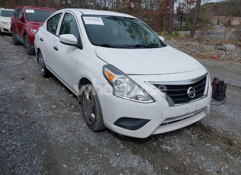 2017 Nissan Versa 1.6 S (VIN 3N1CN7AP8HL834439) main photo