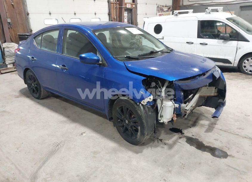 2017 Nissan Versa 1.6 S+ (VIN 3N1CN7AP8HL853217) main photo