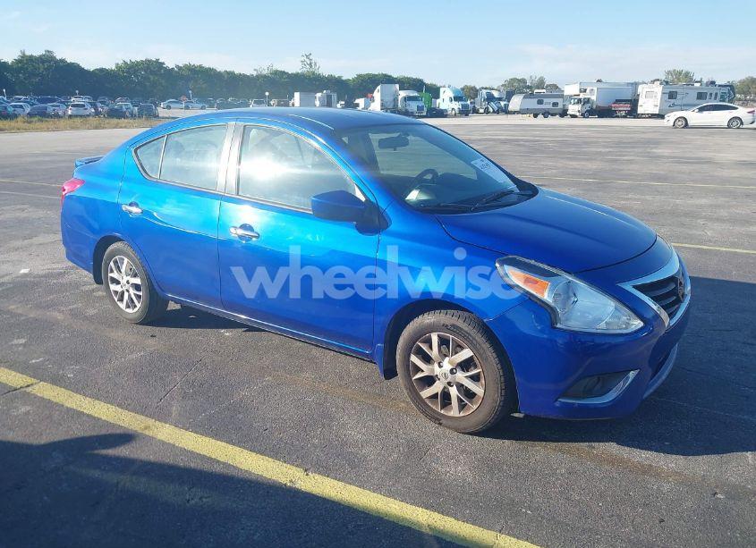 2017 Nissan Versa 1.6 SV (VIN 3N1CN7AP8HL897203) main photo