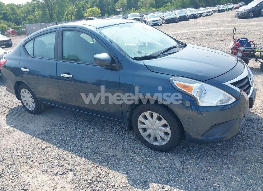 2017 Nissan Versa 1.6 SV (VIN 3N1CN7AP8HL900939) main photo