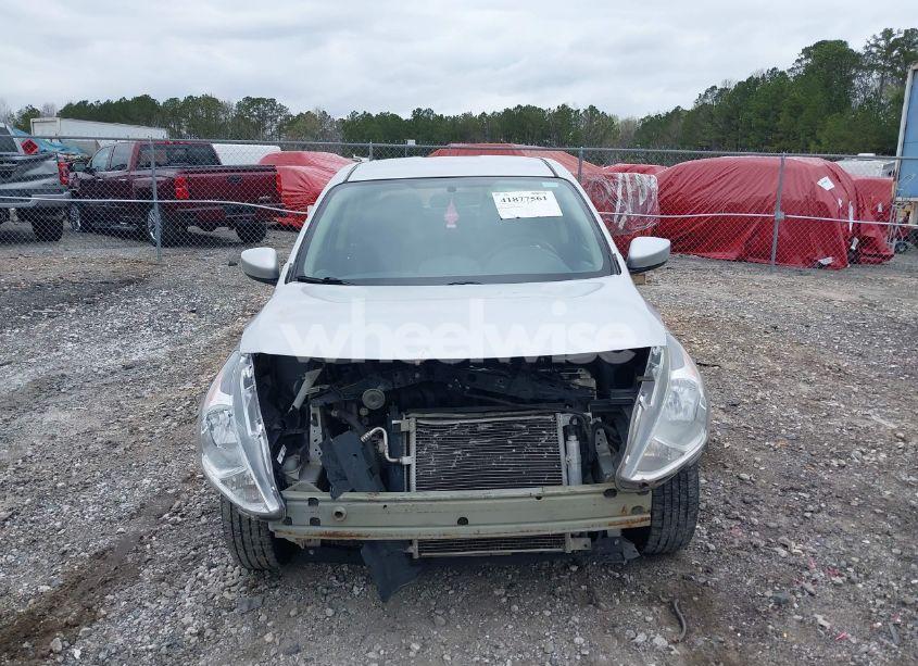 Photo 6 of 2018 Nissan Versa 1.6 SV (VIN 3N1CN7AP8JL811023)