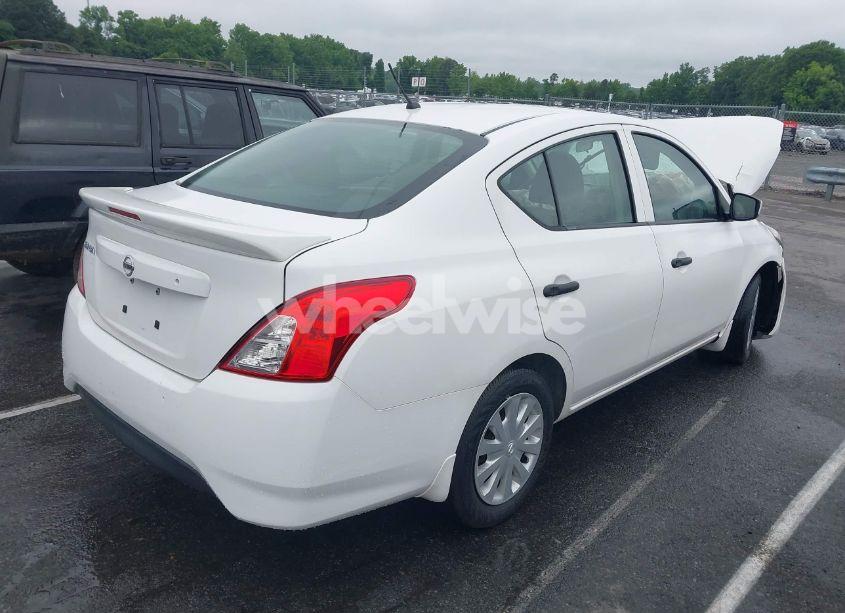 Photo 4 of 2018 Nissan Versa 1.6 S+ (VIN 3N1CN7AP8JL813175)