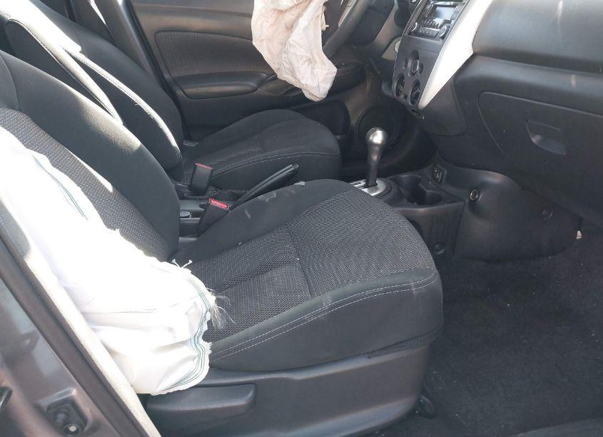 Photo 5 of 2018 Nissan Versa 1.6 SV (VIN 3N1CN7AP8JL813855)