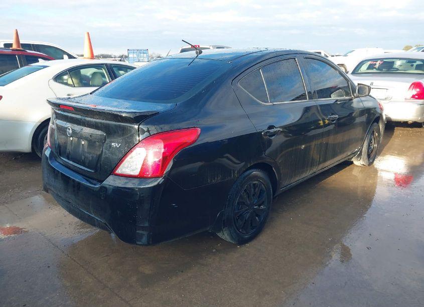 Photo 4 of 2018 Nissan Versa 1.6 SV (VIN 3N1CN7AP8JL820711)