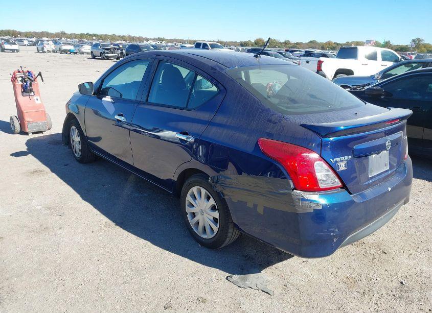 Photo 3 of 2018 Nissan Versa 1.6 SV (VIN 3N1CN7AP8JL829389)