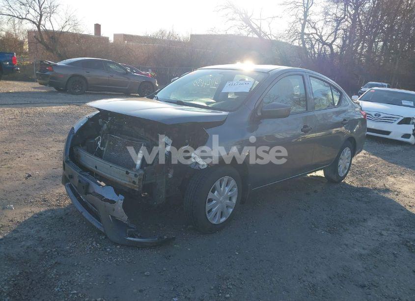 Photo 2 of 2018 Nissan Versa 1.6 S+ (VIN 3N1CN7AP8JL852431)