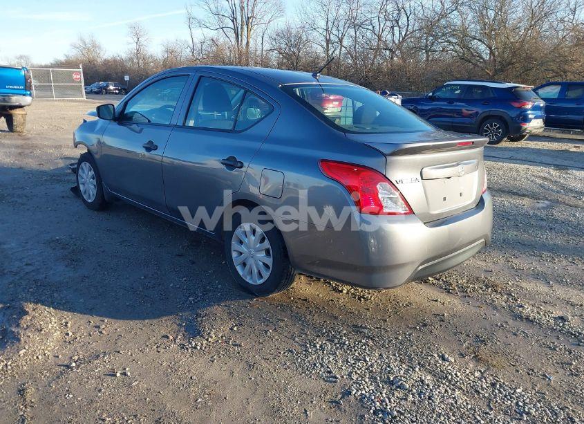 Photo 3 of 2018 Nissan Versa 1.6 S+ (VIN 3N1CN7AP8JL852431)