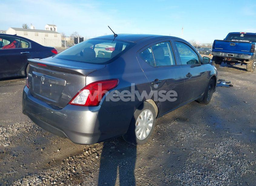 Photo 4 of 2018 Nissan Versa 1.6 S+ (VIN 3N1CN7AP8JL852431)