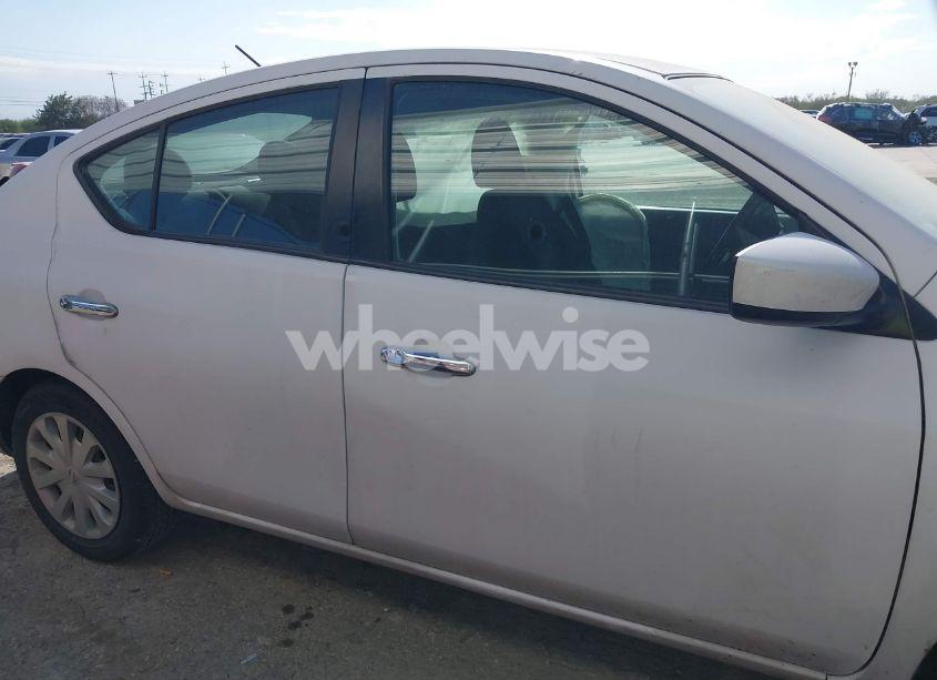Photo 13 of 2018 Nissan Versa 1.6 SV (VIN 3N1CN7AP8JL860738)