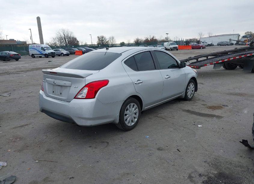 Photo 4 of 2018 Nissan Versa 1.6 SV (VIN 3N1CN7AP8JL871433)