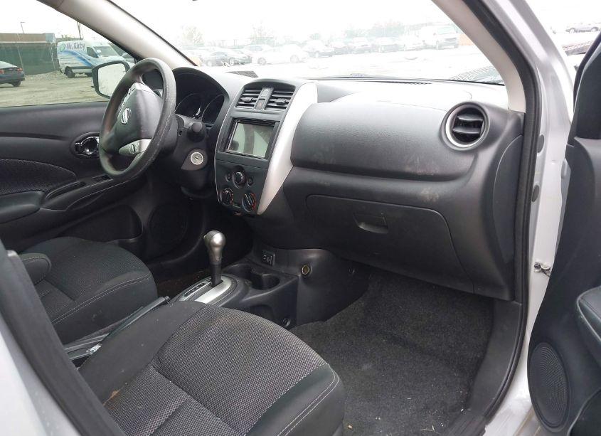 Photo 5 of 2018 Nissan Versa 1.6 SV (VIN 3N1CN7AP8JL871433)