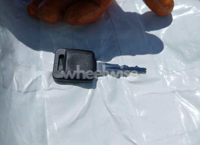 Photo 11 of 2018 Nissan Versa 1.6 S+ (VIN 3N1CN7AP8JL872517)