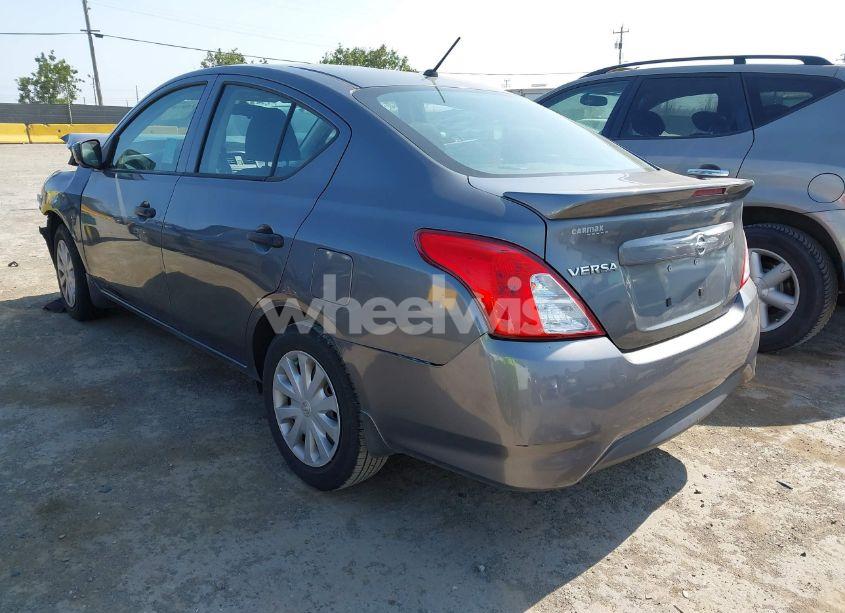 Photo 3 of 2018 Nissan Versa 1.6 S+ (VIN 3N1CN7AP8JL872517)