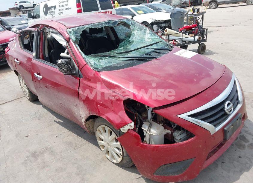 2018 Nissan Versa 1.6 SV (VIN 3N1CN7AP8JL873733) main photo