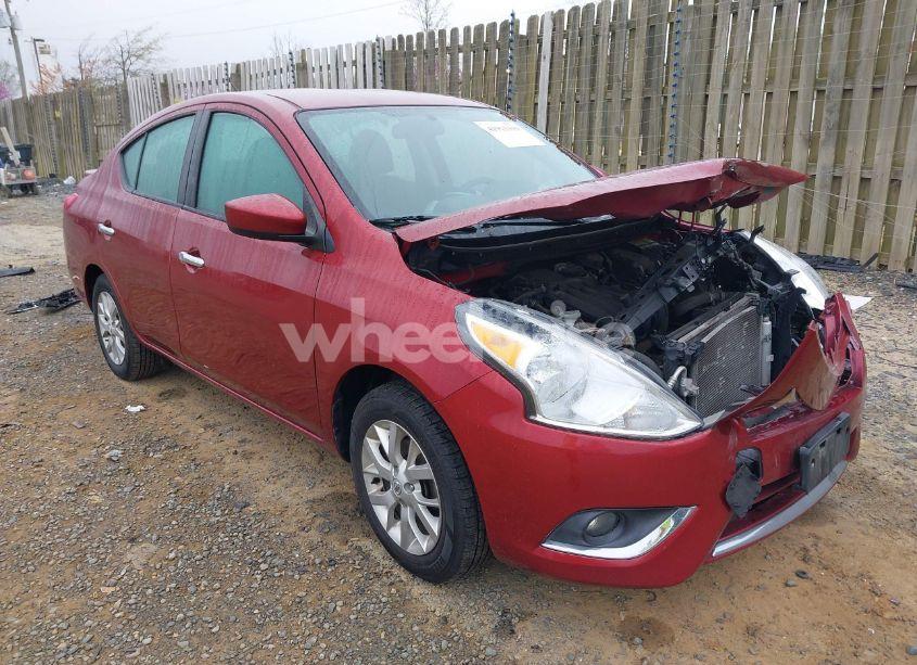 2018 Nissan Versa 1.6 SV (VIN 3N1CN7AP8JL880911) main photo