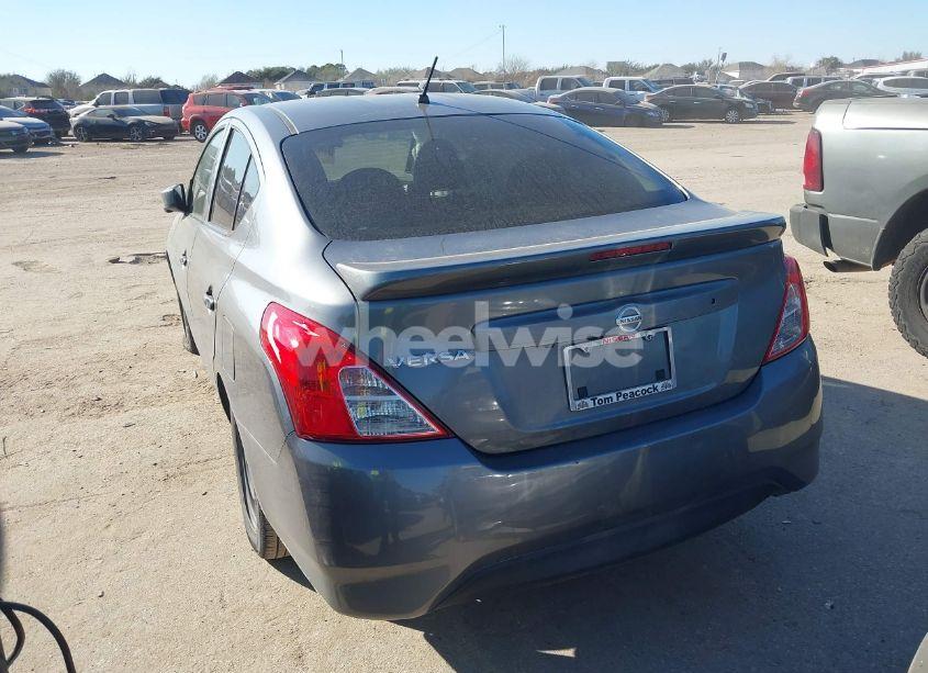 Photo 3 of 2019 Nissan Versa 1.6 S+ (VIN 3N1CN7AP8KL812271)