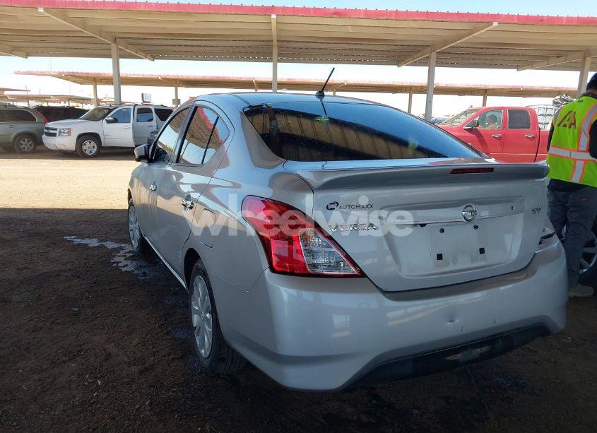 Photo 3 of 2019 Nissan Versa 1.6 SV (VIN 3N1CN7AP8KL812495)