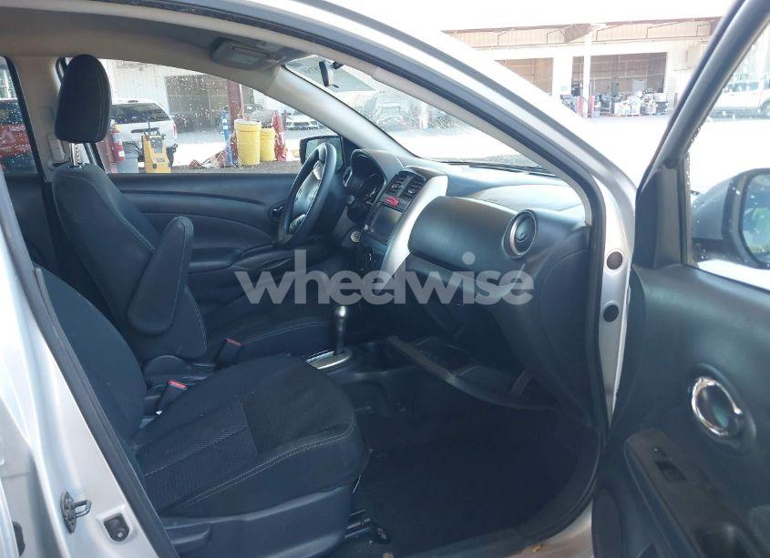 Photo 5 of 2019 Nissan Versa 1.6 SV (VIN 3N1CN7AP8KL812495)