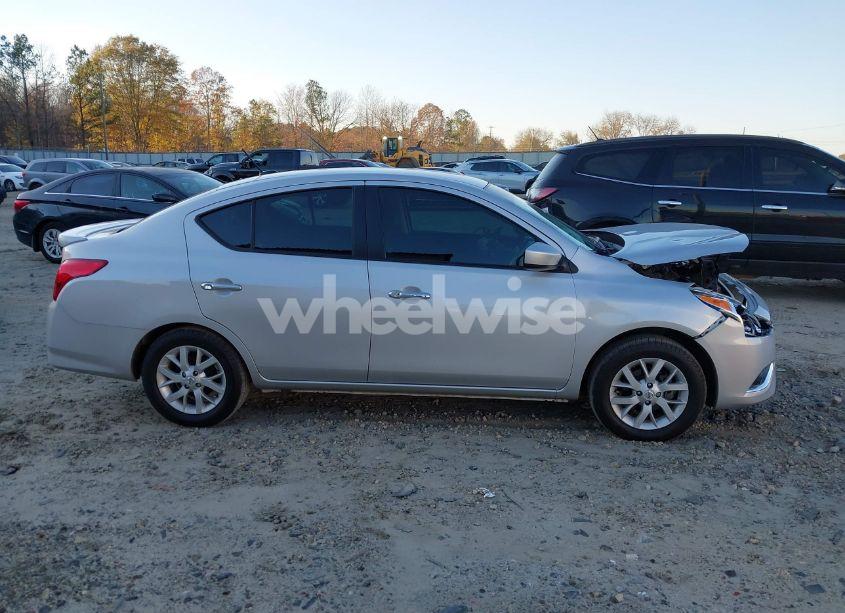 Photo 13 of 2019 Nissan Versa 1.6 SV (VIN 3N1CN7AP8KL815350)