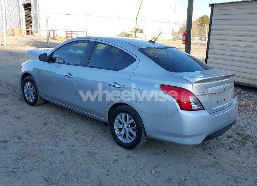 Photo 3 of 2019 Nissan Versa 1.6 SV (VIN 3N1CN7AP8KL815350)