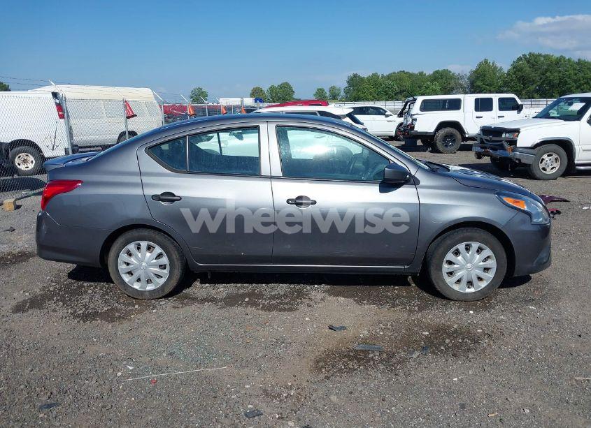 Photo 13 of 2019 Nissan Versa 1.6 S+ (VIN 3N1CN7AP8KL820631)