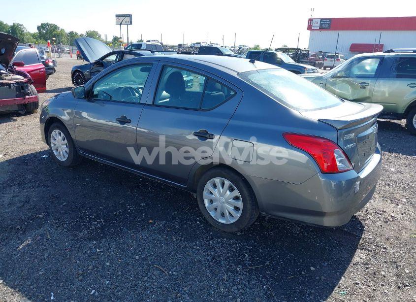 Photo 3 of 2019 Nissan Versa 1.6 S+ (VIN 3N1CN7AP8KL820631)