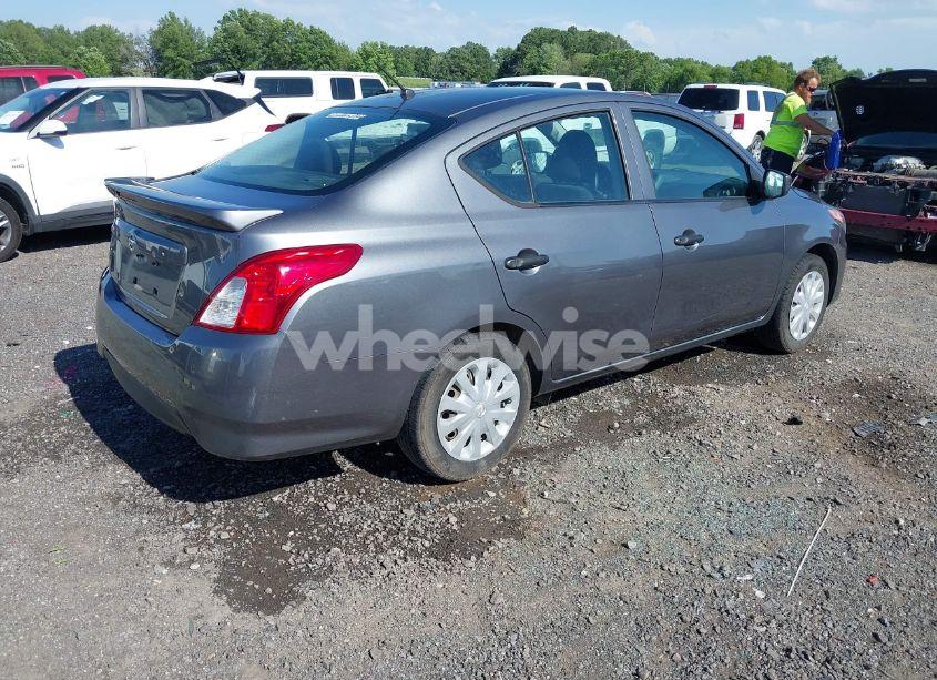 Photo 4 of 2019 Nissan Versa 1.6 S+ (VIN 3N1CN7AP8KL820631)
