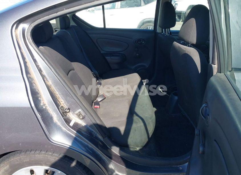 Photo 8 of 2019 Nissan Versa 1.6 S+ (VIN 3N1CN7AP8KL820631)