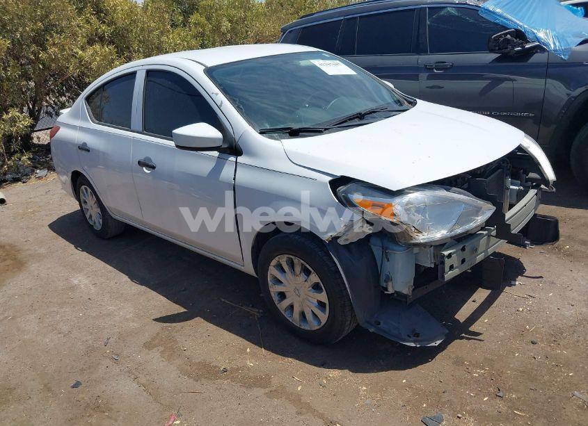 2019 Nissan Versa 1.6 S+ (VIN 3N1CN7AP8KL826946) main photo