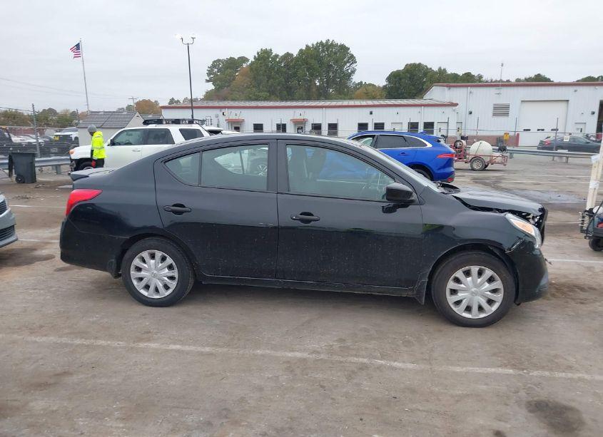 Photo 13 of 2019 Nissan Versa 1.6 S+ (VIN 3N1CN7AP8KL827384)