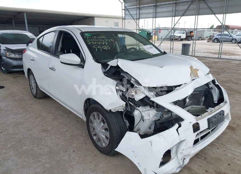 2019 Nissan Versa 1.6 SV (VIN 3N1CN7AP8KL831449) main photo
