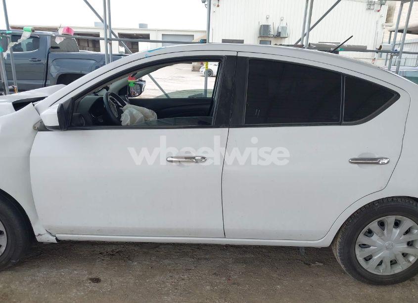 Photo 13 of 2019 Nissan Versa 1.6 SV (VIN 3N1CN7AP8KL831449)