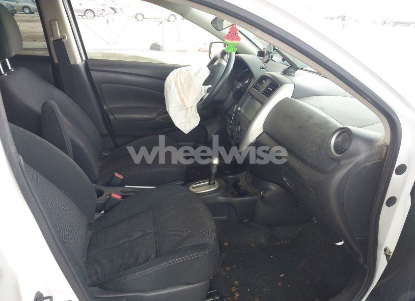 Photo 5 of 2019 Nissan Versa 1.6 SV (VIN 3N1CN7AP8KL831449)