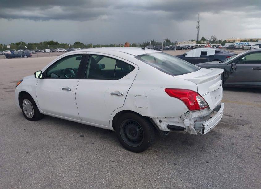Photo 3 of 2019 Nissan Versa 1.6 SV (VIN 3N1CN7AP8KL845660)
